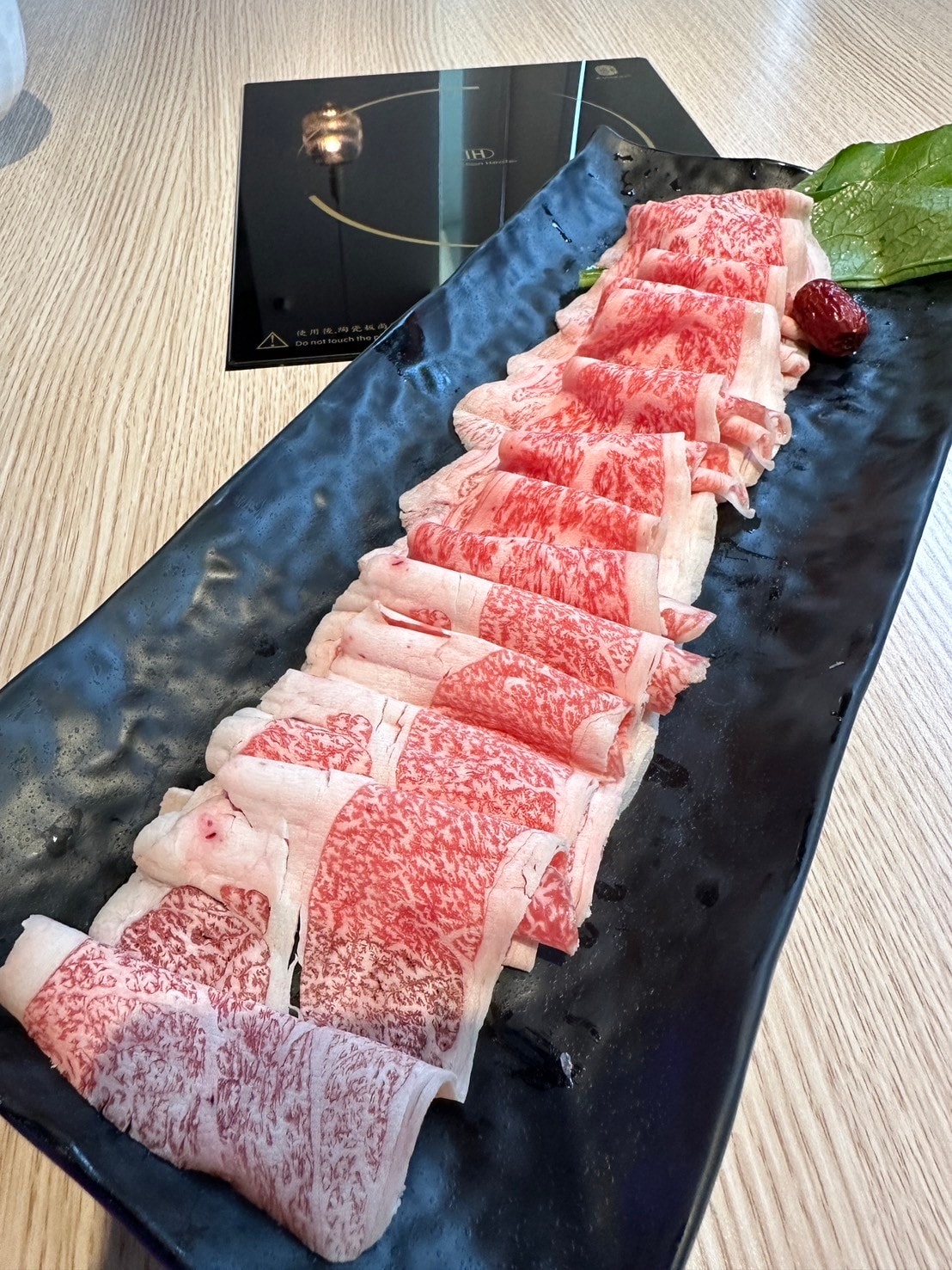 台中吃到飽推薦，千元有找！饗麻饗辣台中吃到飽CP值高！還有澳洲M9和牛、現撈活跳蝦~