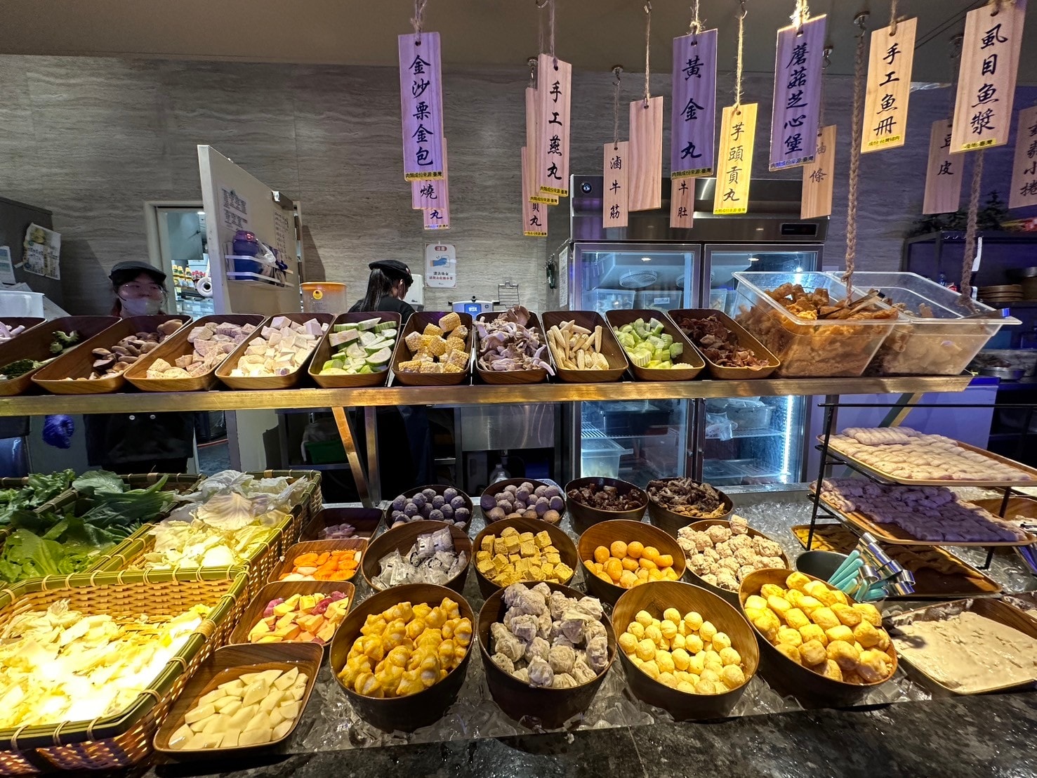 台中吃到飽推薦，千元有找！饗麻饗辣台中吃到飽CP值高！還有澳洲M9和牛、現撈活跳蝦~