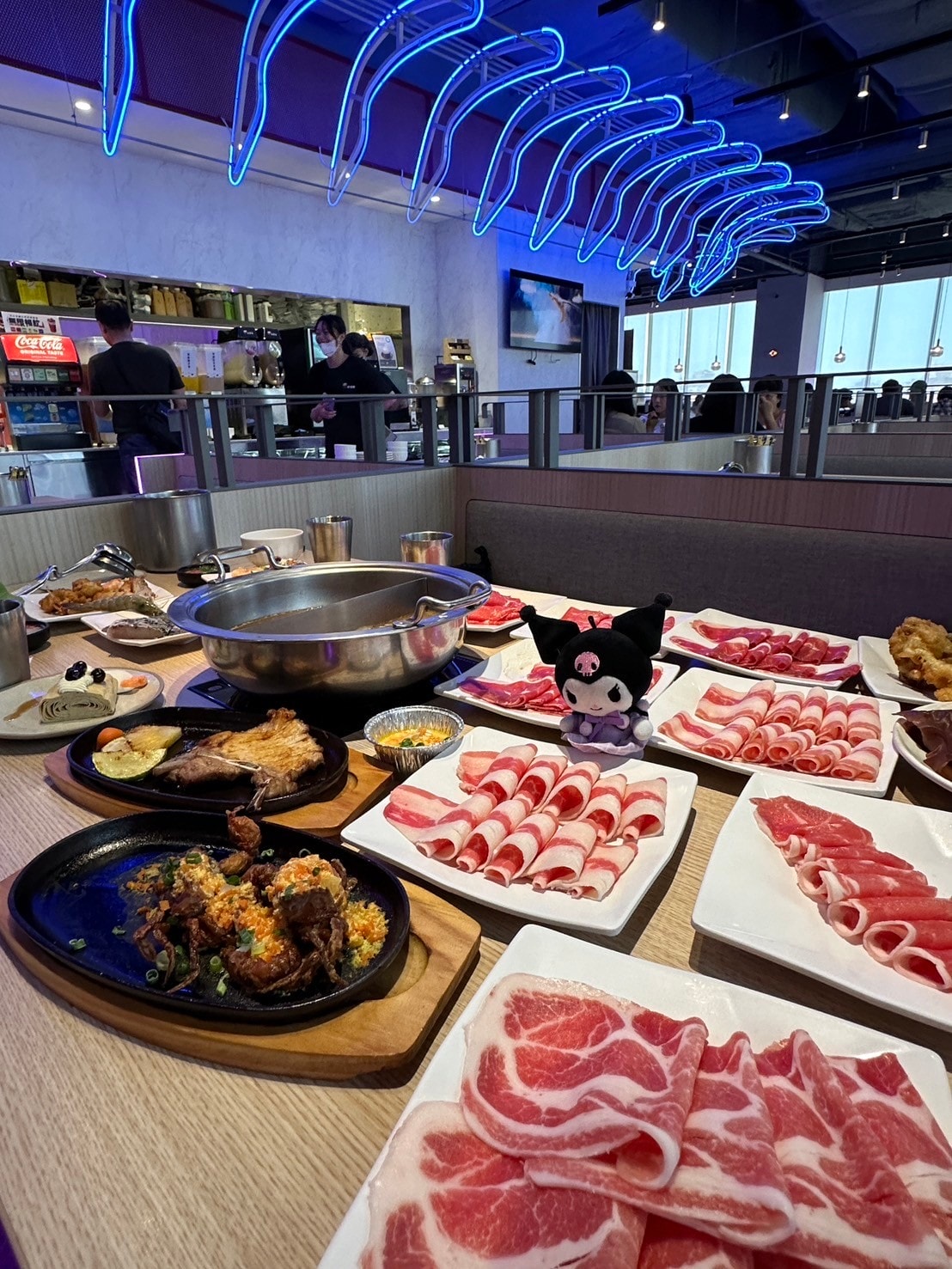 台中吃到飽推薦，千元有找！饗麻饗辣台中吃到飽CP值高！還有澳洲M9和牛、現撈活跳蝦~